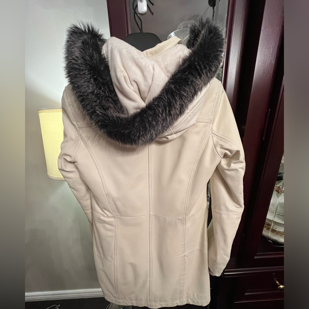 Danier Leather Cream Coat with Fur Trim - Picture 3 of 14